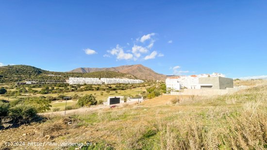 Parcela en venta a estrenar en Estepona (Málaga)