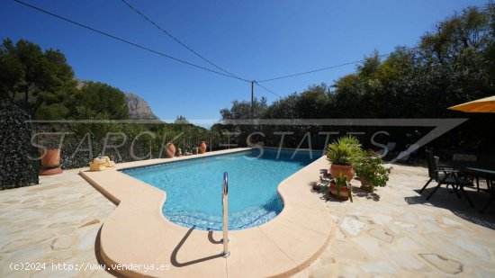 Finca en venta en Dénia (Alicante)