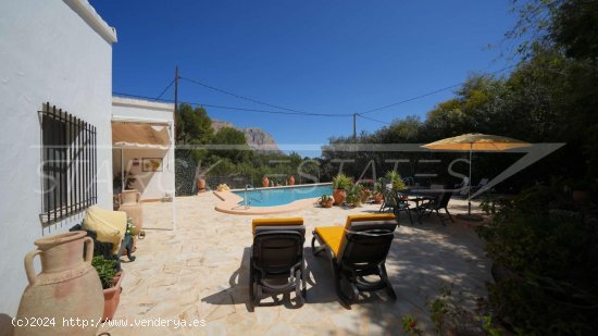 Finca en venta en Dénia (Alicante)