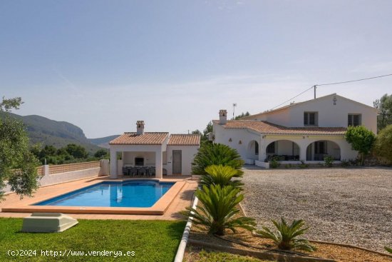 Finca en venta en Benissa (Alicante)