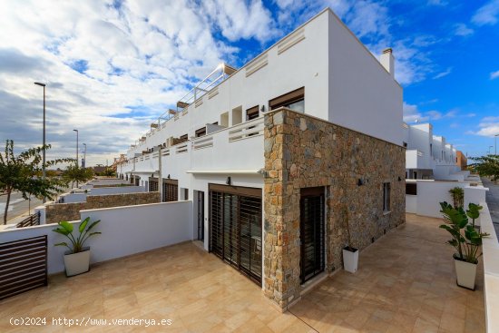 Casa en venta a estrenar en Pilar de la Horadada (Alicante)