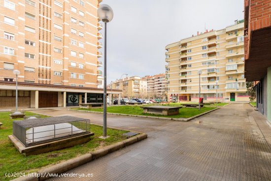 Local en alquiler en Pamplona (Navarra)