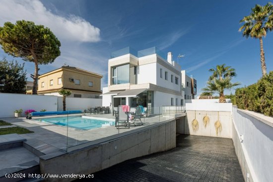  Chalet en venta en Torrevieja (Alicante) 