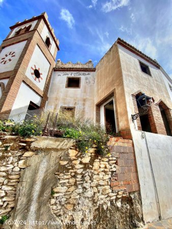 Castillo en venta en Salares (Málaga)