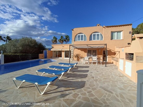 Villa en alquiler en Moraira (Alicante)