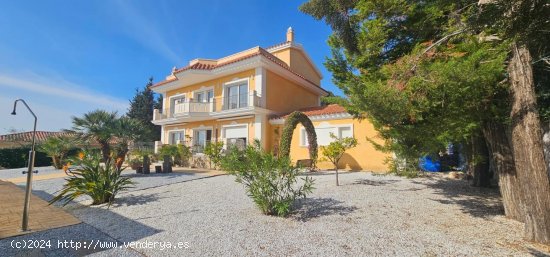 Villa en venta en L Ametlla de Mar (Tarragona)