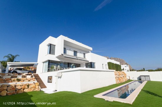 Villa en venta en Beniarbeig (Alicante)