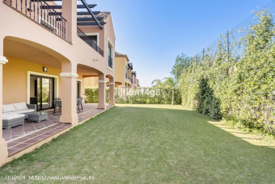 Villa en venta en Estepona (Málaga)