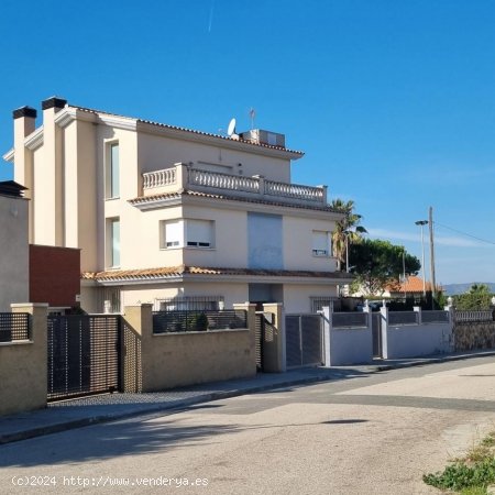 Unifamiliar aislada en venta  en Vendrell, El - Tarragona