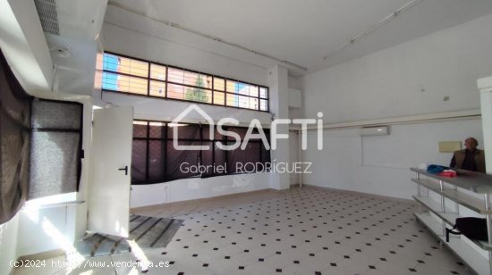 ¡Oportunidad de alquiler local comercial en Valdepasilla! 450 euros