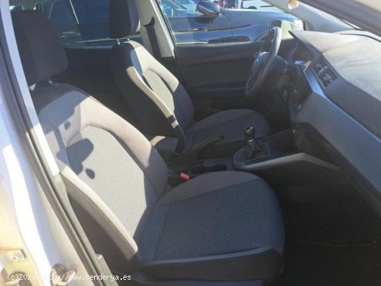 SEAT Arona en venta en Pamplona/IruÃ±a (Navarra) - Pamplona/IruÃ±a