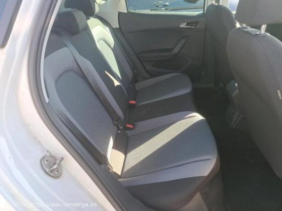 SEAT Arona en venta en Pamplona/IruÃ±a (Navarra) - Pamplona/IruÃ±a