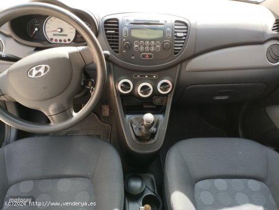 Hyundai i10 1.1 confort de 2010 con 61.000 Km por 5.200 EUR. en Alicante