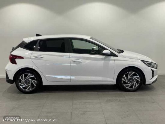 Hyundai i20 1.2 MPI Klass de 2024 con 6.642 Km por 18.750 EUR. en Barcelona