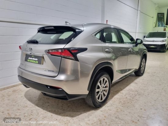 Lexus NX 300h  corporate de 2016 con 198.900 Km por 18.500 EUR. en Sevilla