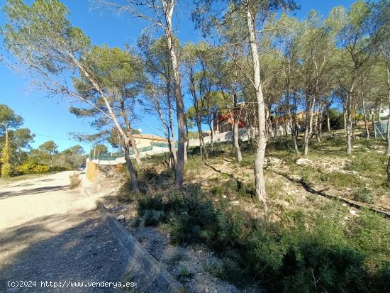 ¡En zona tranquila y rodeada de naturaleza! - BARCELONA