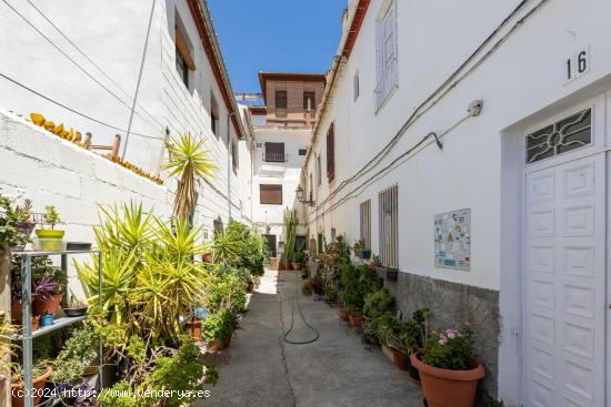 GRAN OPORTUNIDAD SOLAR CON CASA EN ALBAICÍN  MIRADOR DE ROLANDO  ,GRANADA - GRANADA