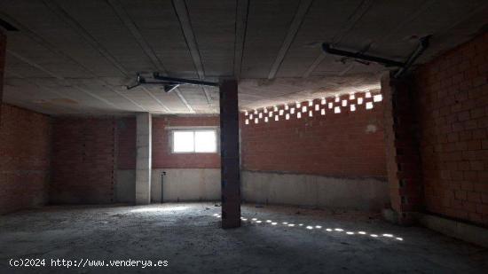 LOCAL COMERCIAL EN VENTA EN TORREAGUERA (MURCIA) - MURCIA