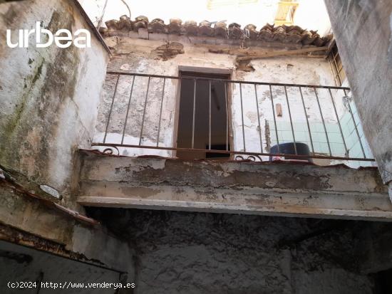 CASA SITUADA EN EL BARRIO MALAGUEÑO DE CAPUCHINOS -EL EJIDO CERCANO AL CENTRO - MALAGA