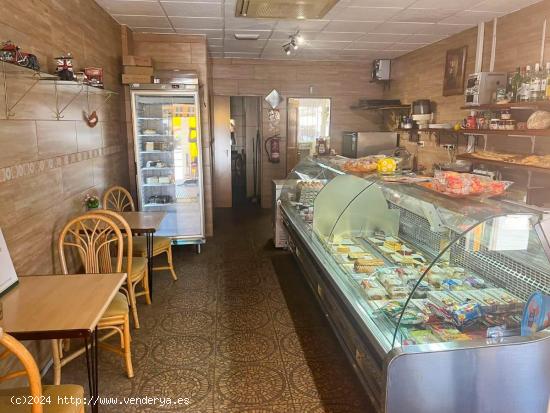  Traspaso de Cafetería de Desayunos en San Luis - ALICANTE 