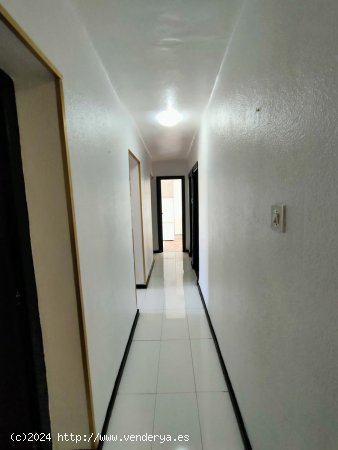 Piso en venta en Alicante (Alicante)