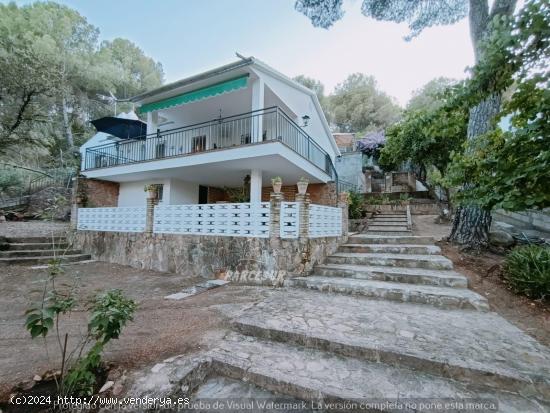 MAGNIFICO CHALET EN PLENA SIERRA CORDOBESA - CORDOBA