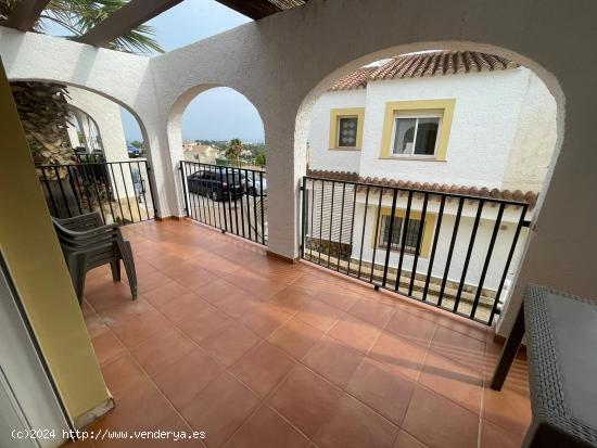 Bungalow en Venta en Imperial Park, Calpe - 3 Habitaciones, 2 Baños y Amplia Terraza 🌅 - ALICANT