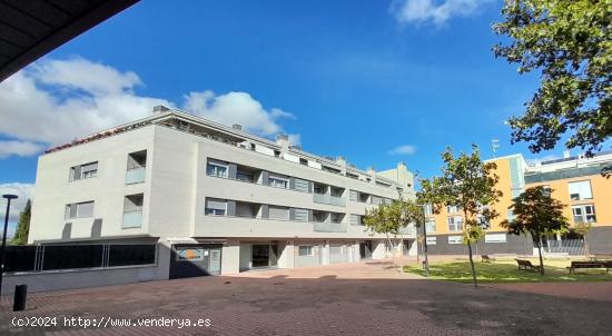 PISO EN VENTA DE DOS HABITACIONES EN PLAZA DE LAS VILLAS - VALLADOLID