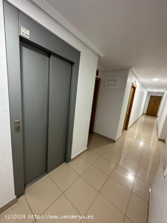 PISO DE TRES DORMITORIO NUEVO EN LA PLAYA DEL CURA - ALICANTE