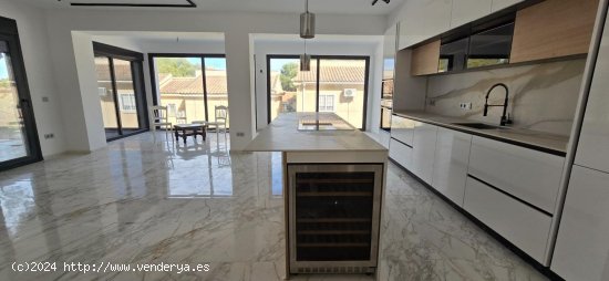 Villa en venta a estrenar en Los Montesinos (Alicante)