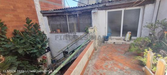 CASA EN LA MEJOR ZONA DE VINYETS!!!!!! - BARCELONA