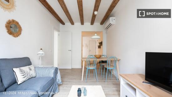 Fabuloso apartamento amueblado con excelente ubicación. - BARCELONA