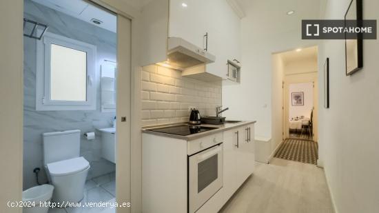 Apartamento de 2 dormitorios en alquiler en Ciutat Vella - BARCELONA