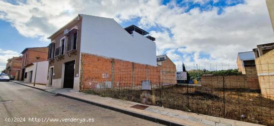  Venta de terreno urbano en Casariche, Sevilla - Calle 1º de Mayo 48 - SEVILLA 