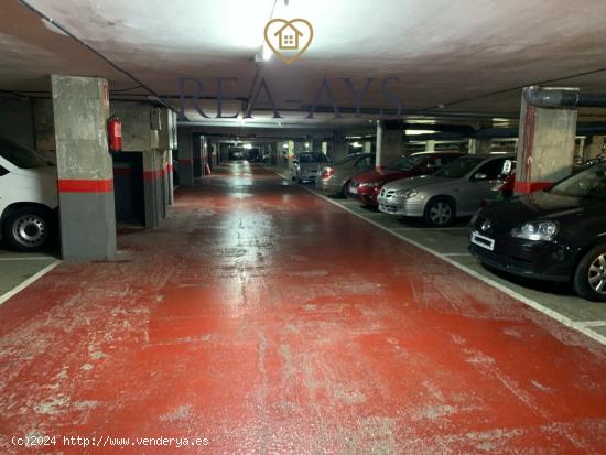 PARKING COCHE GRANDE  - CORNELLA DE LL.  - ALMEDA - BARCELONA