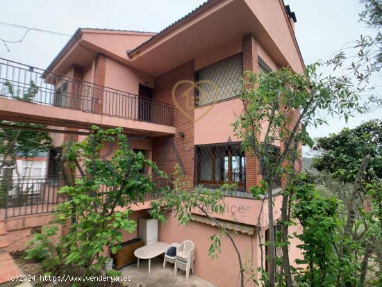 CASA EN VALLIRANA ADAPTADA PARA DOS/TRES FAMILIAS - BARCELONA