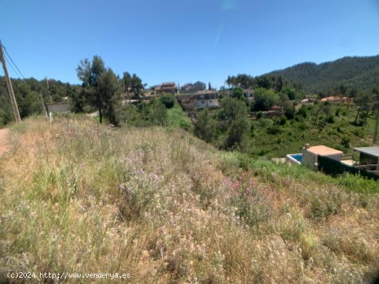 TERRENO URBANO EN VALLIRANA - URBANIZACIÓN EL LLEDONER - BARCELONA