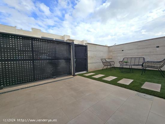 Moderno y nuevo Chalet con Piscina Pergola y demas mejoras - TOLEDO