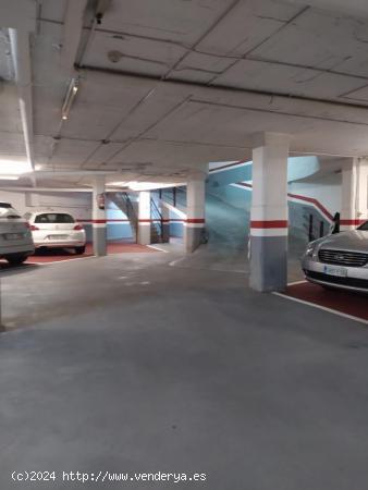 !IDEAL PLAZA DE PARKING EN POBLE NOU! - BARCELONA