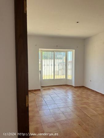 VENTA DE CHALET EN PAGO DEL HUMO - CADIZ