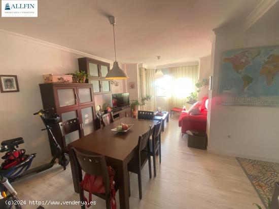 Piso en venta en Residencial La Cartuja - CADIZ