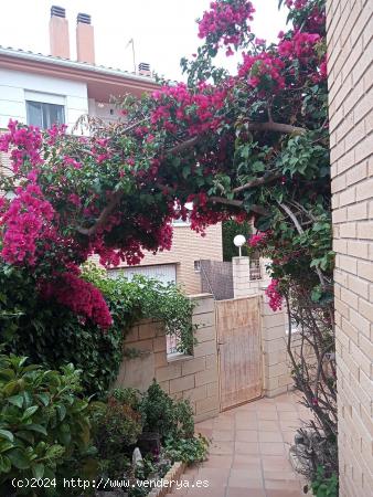 BUNGALOW EN ZONA LOMA BADÁ, CON PISCINA PROPIA, TERRAZA Y GARAJE - ALICANTE