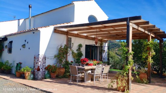 Villa en venta en Estepona (Málaga)