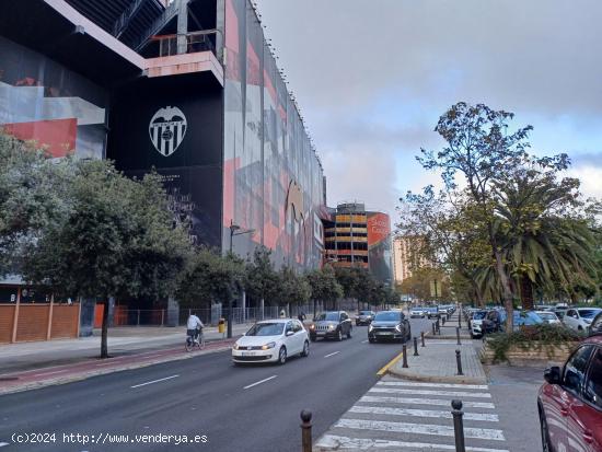 Alquiler de amplias oficinas singulares y representativas. - VALENCIA