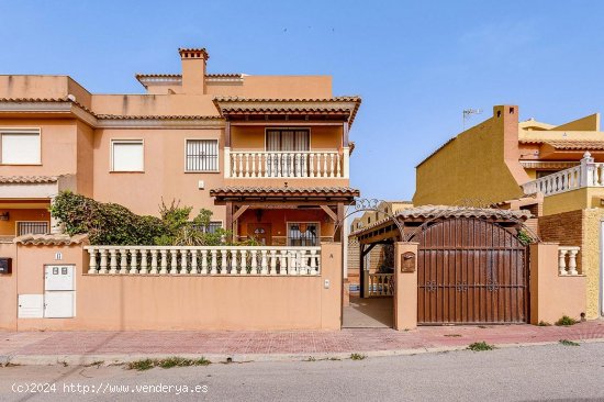  Chalet en venta en Torrevieja (Alicante) 