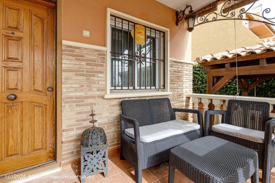 Chalet en venta en Torrevieja (Alicante)