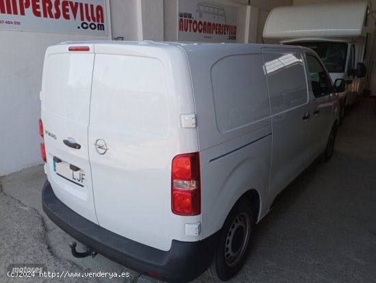 Opel Vivaro Standard Express M 1.5 Td 100CV M.P. DC de 2020 con 233.712 Km por 11.990 EUR. en Sevill