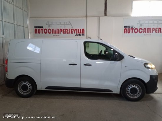 Opel Vivaro Standard Express M 1.5 Td 100CV M.P. DC de 2020 con 233.712 Km por 11.990 EUR. en Sevill