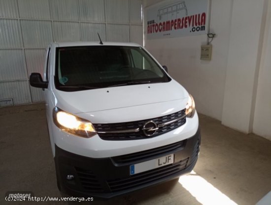 Opel Vivaro Standard Express M 1.5 Td 100CV M.P. DC de 2020 con 233.712 Km por 11.990 EUR. en Sevill