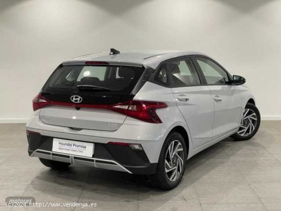 Hyundai i20 1.2 MPI Klass de 2024 con 7.627 Km por 17.900 EUR. en Barcelona